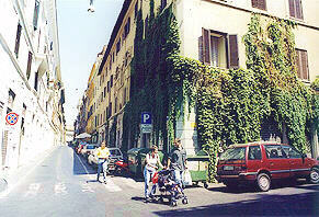 Via del Boschetto, in Summer